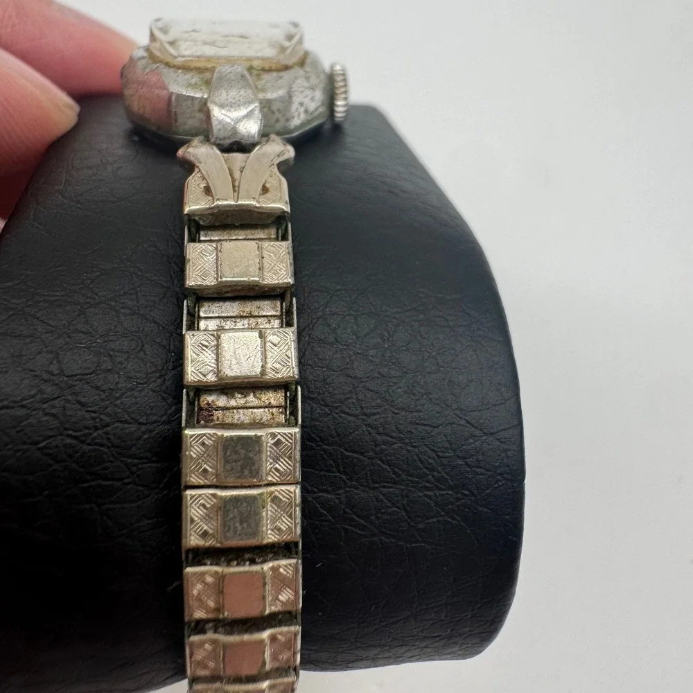 Vintage Andre Dior 17 Jewels Manual Wind Watch Silver Tone For Parts Repair